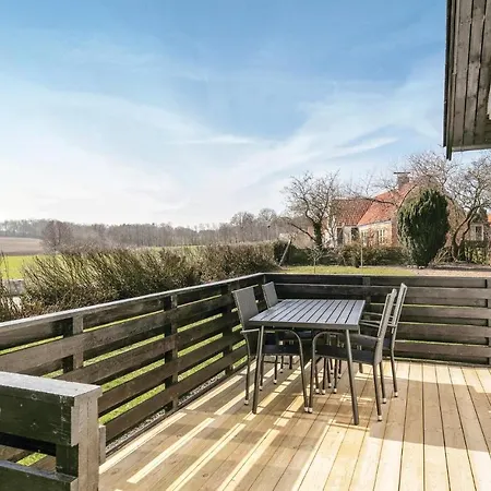 بيت للعطل Two-bedroom In *