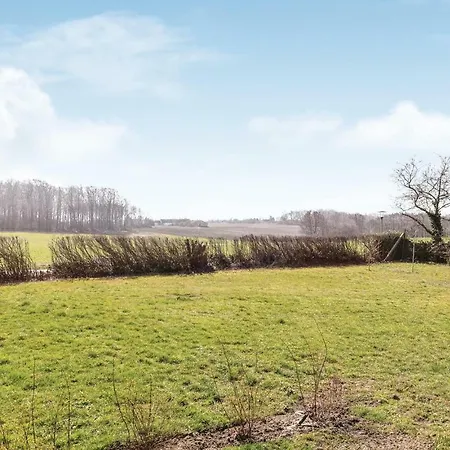 Two-bedroom In بيت للعطل